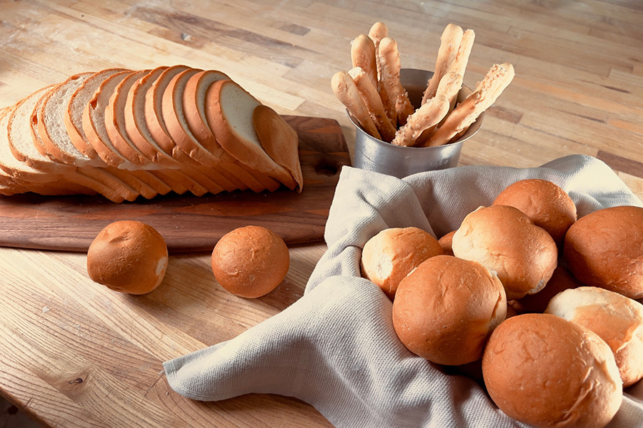 bakery in Fond du Lac with freshly baked bread